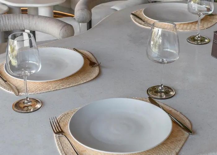 Cala Galeo - Iconic 4br Designer In Pererenan Canggu (Bali)