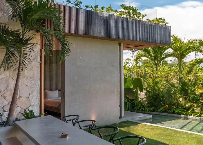 Cala Galeo - Iconic 4br Designer In Pererenan Villa